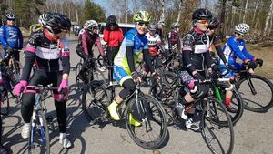 Sabine Dittmann beim 3. Lehniner Hasenrasen 2018 (Bild: 1/2)