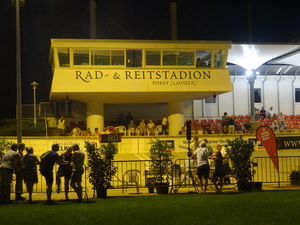 Am Abend im Rad- und Reitstadion (Bild: 1/4)