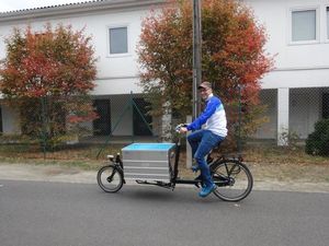 Abradeln-Bert Michael mit dem Lastenrad (Bild: 3/3)