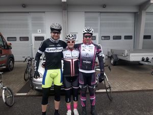 Sabine Dittmann (mitte) 66. Westsachsenklassiker . Sachsenringradrennen (Bild: 7/10)