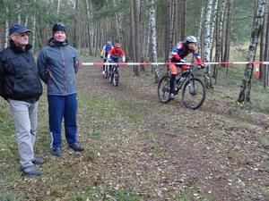 unterwegs auf der Strecke (Bild: 10/17)