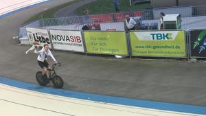 Franz Schiewer auf der Ehrenrunde, Foto: Romy Kasper (Bild: 3/3)