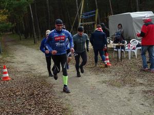 Start Cross-Duathlon - Torsten Lerche gleich vorn (Bild: 15/17)